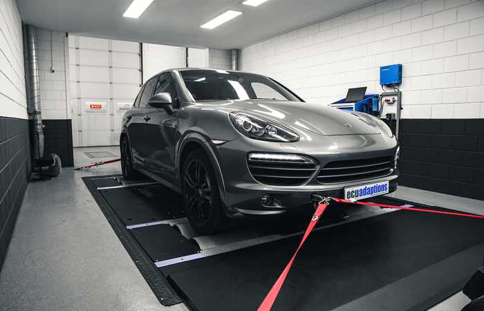 Porche Cayenne Bench